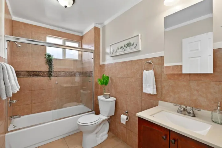 1056 Norton Street, San Mateo, California 94401
