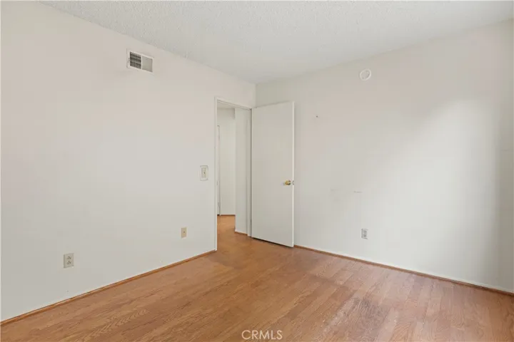 20425 Samual Drive, Saugus, California 91350