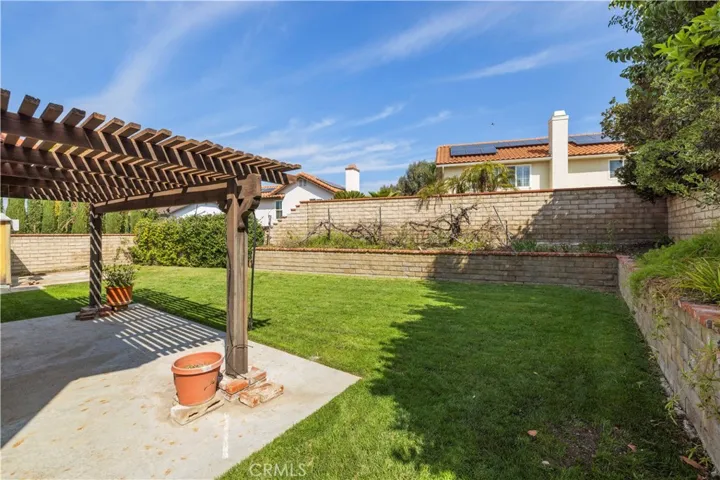 20425 Samual Drive, Saugus, California 91350