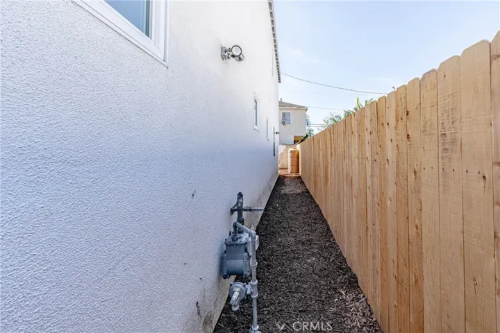 9825 Wilmington Avenue, Los Angeles, California 90002