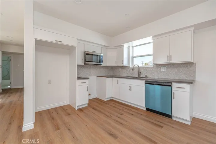 9825 Wilmington Avenue, Los Angeles, California 90002