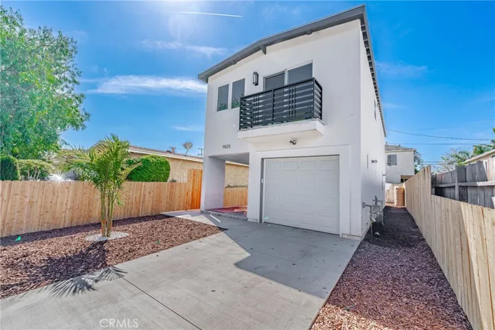 9825 Wilmington Avenue, Los Angeles, California 90002