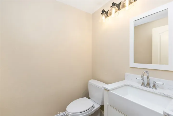 8 Luzern, Mission Viejo, California 92692