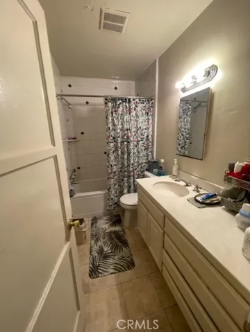 6705 Denny Avenue, North Hollywood, California 91606