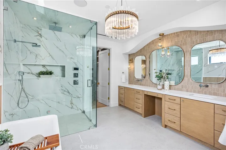 2942 Glenroy Place, Rossmoor, California 90720