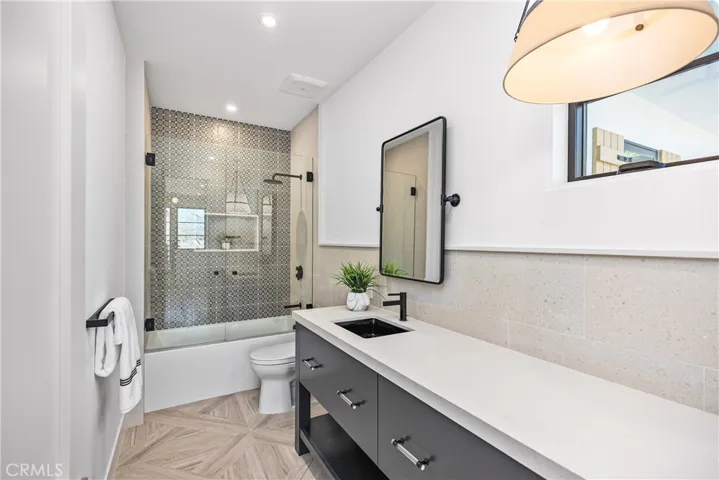 2942 Glenroy Place, Rossmoor, California 90720