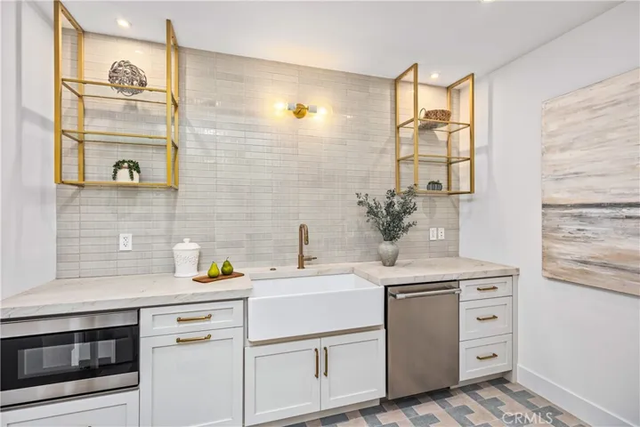 2942 Glenroy Place, Rossmoor, California 90720