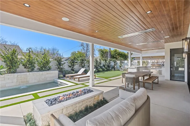 2942 Glenroy Place, Rossmoor, California 90720