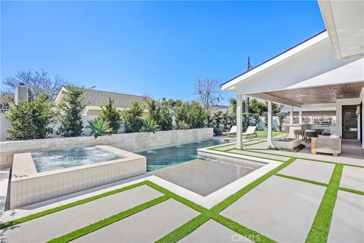 2942 Glenroy Place, Rossmoor, California 90720