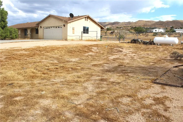 25975 Rancho Street, Apple Valley, California 92308