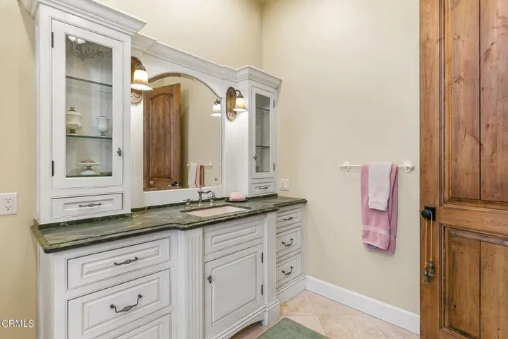 12055 Sulphur Mountain Road Ojai Home fo