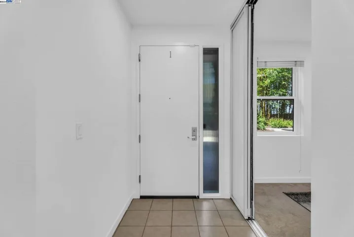 3090 Glascock St 122, Oakland, California 94601