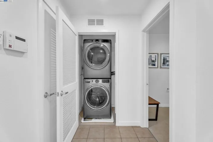 washer & dryer