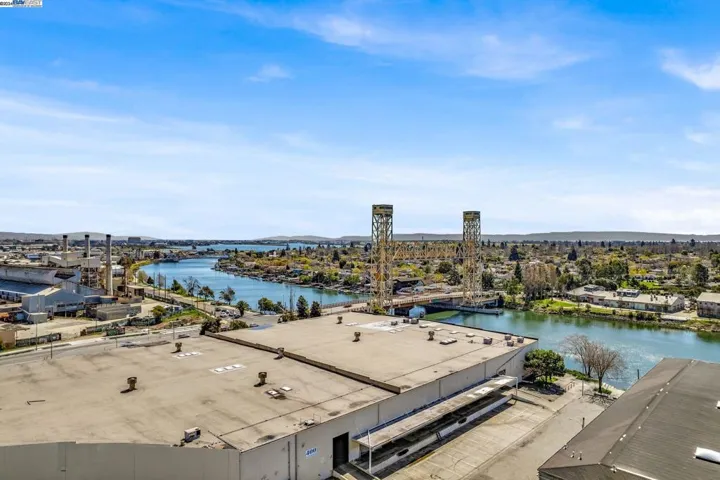 3090 Glascock St 122, Oakland, California 94601