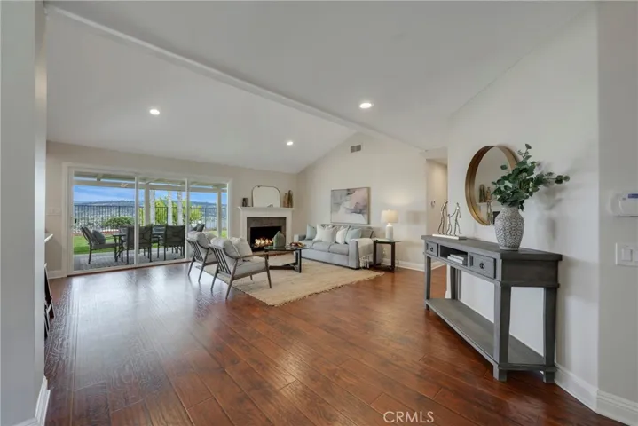 231 E Country Hills Drive, La Habra, California 90631