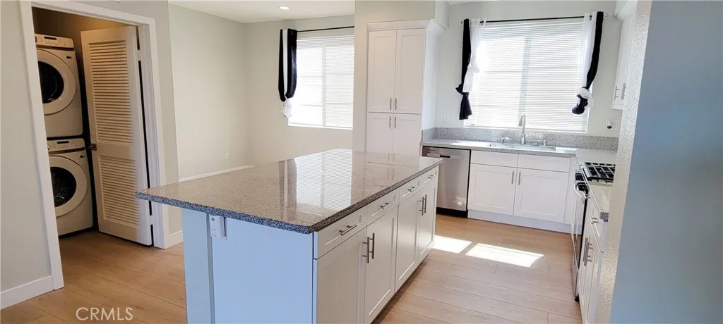 937 Savi Drive 104, Corona, California 92878