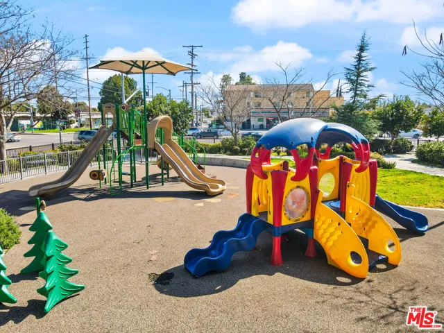 14104 W Birch Lane, Van Nuys, California 91405