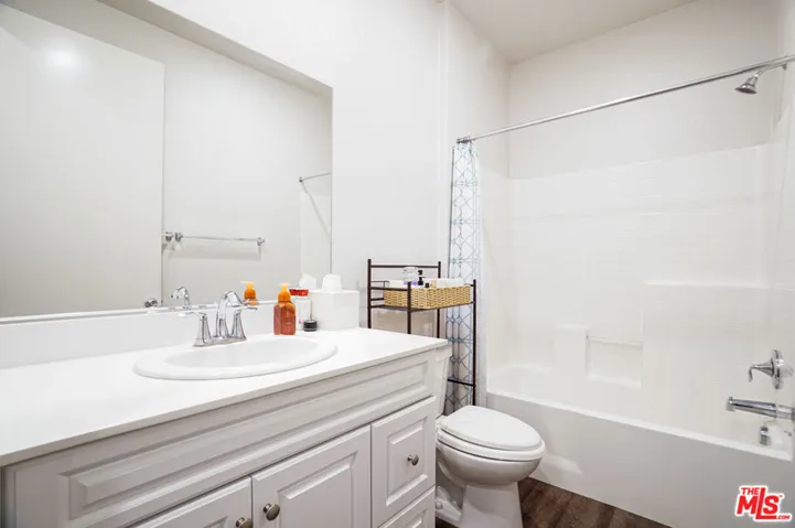 14104 W Birch Lane, Van Nuys, California 91405