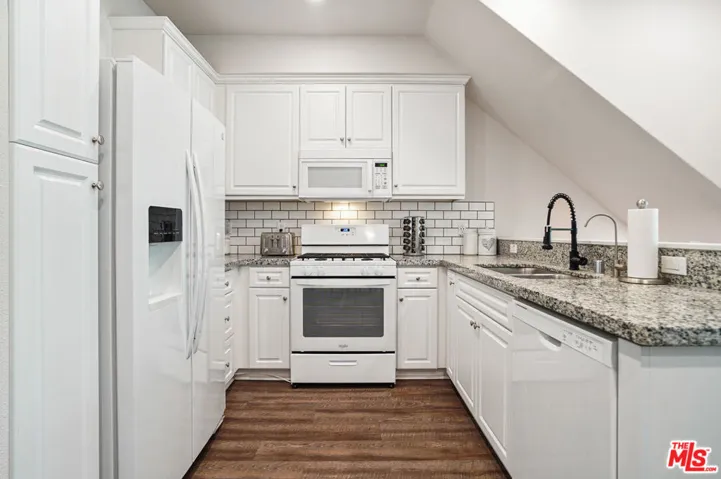 14104 W Birch Lane, Van Nuys, California 91405