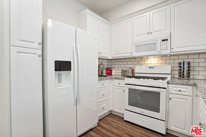 14104 W Birch Lane, Van Nuys, California 91405