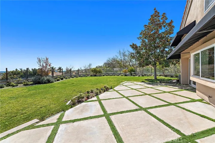 22 Vintage, Laguna Niguel, California 92677