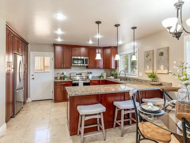 1980 Laver Court, Los Altos, California 94024