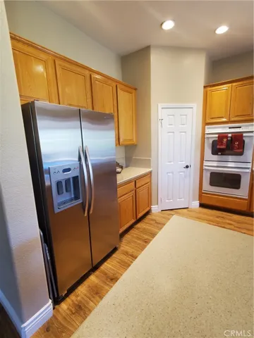 Refrigerator included & Double ovens!