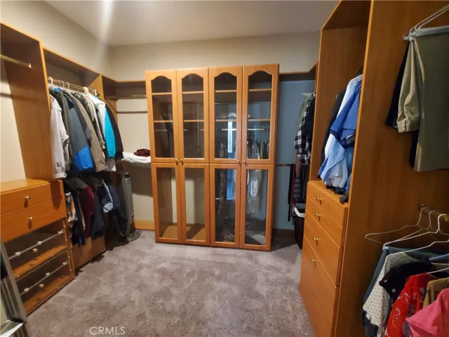 Designer Walkin Closet