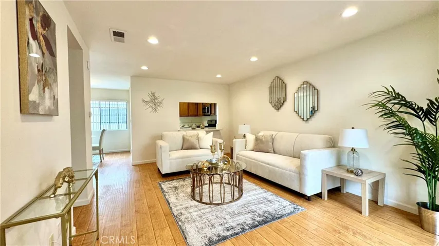 2971 Plaza Del Amo 299, Torrance, California 90503