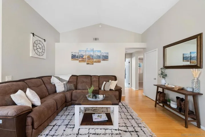 43062 Corte Cabrera, Temecula, California 92592