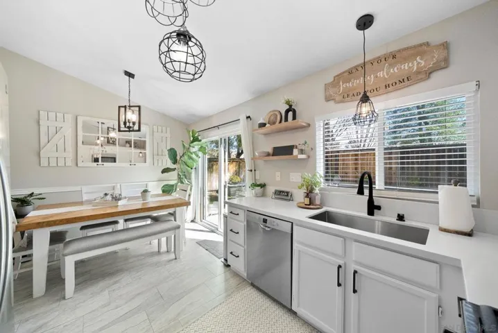 43062 Corte Cabrera, Temecula, California 92592