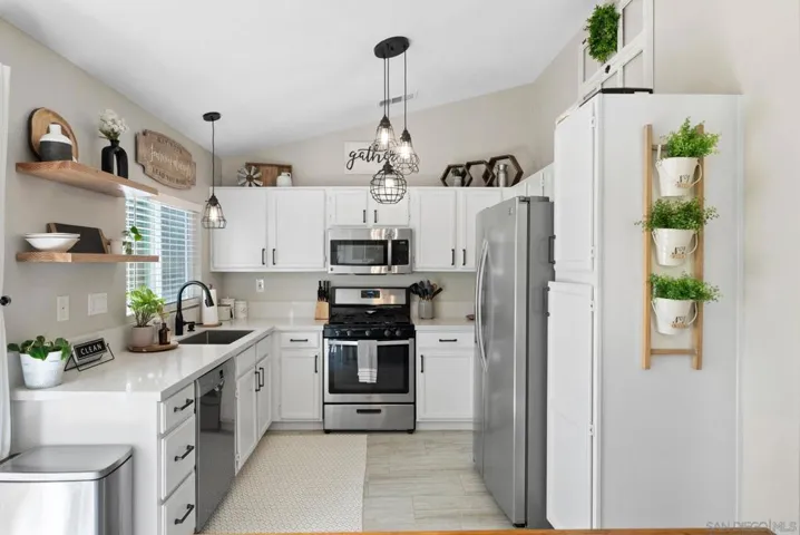 43062 Corte Cabrera, Temecula, California 92592