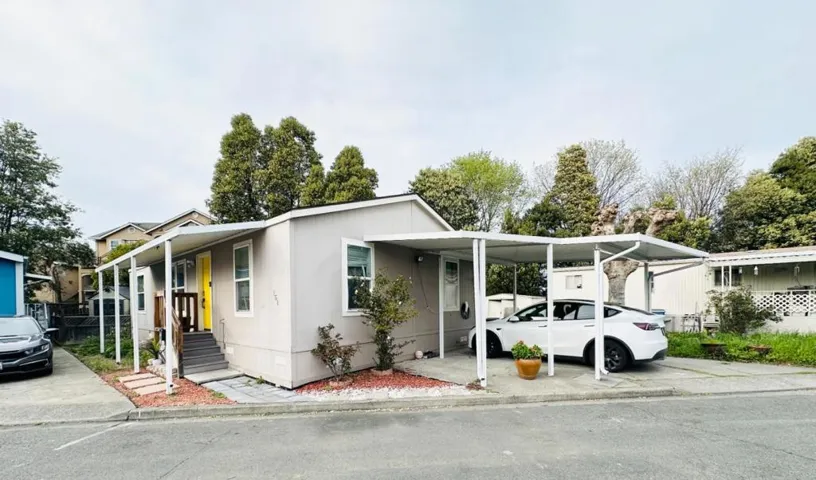 151 El Crystal Drive, Santa Rosa, California 95407