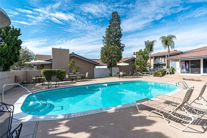 1269 Paseo Dorado 27, Fullerton, California 92833