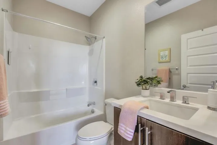 1318 N Capitol Avenue 6, San Jose, California 95132