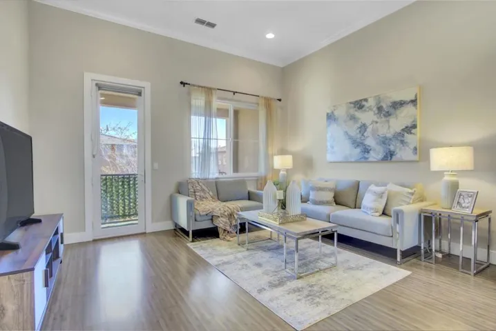 1318 N Capitol Avenue 6, San Jose, California 95132