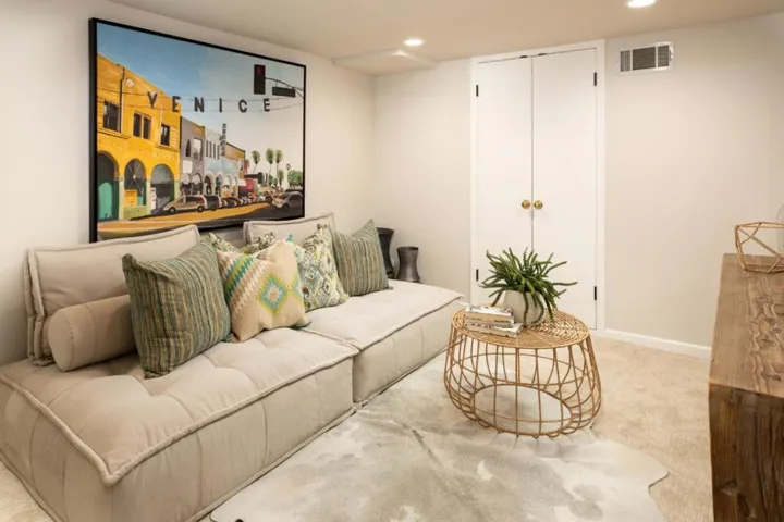 1770 Guinda Street, Palo Alto, California 94303