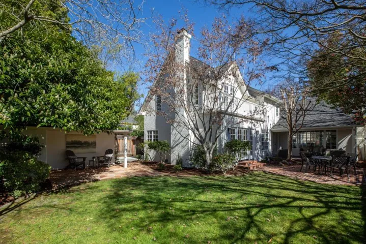 1770 Guinda Street, Palo Alto, California 94303