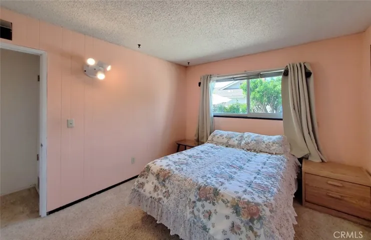 6531 Alexandria Drive, Huntington Beach, California 92647