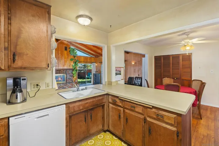 2249 Ridge View Dr, San Diego, California 92105
