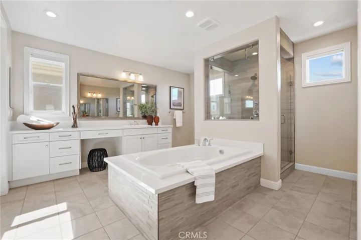 17 Barberry, Lake Forest, California 92630
