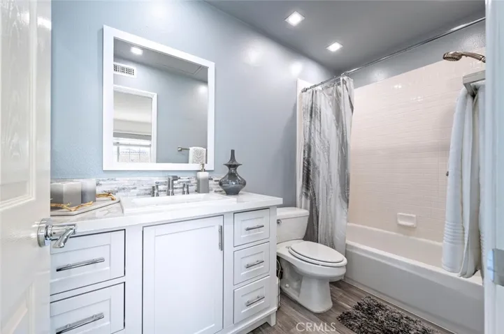 Second Level Ensuite Bath