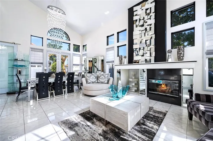 21245 Mazatlan, Mission Viejo, California 92692