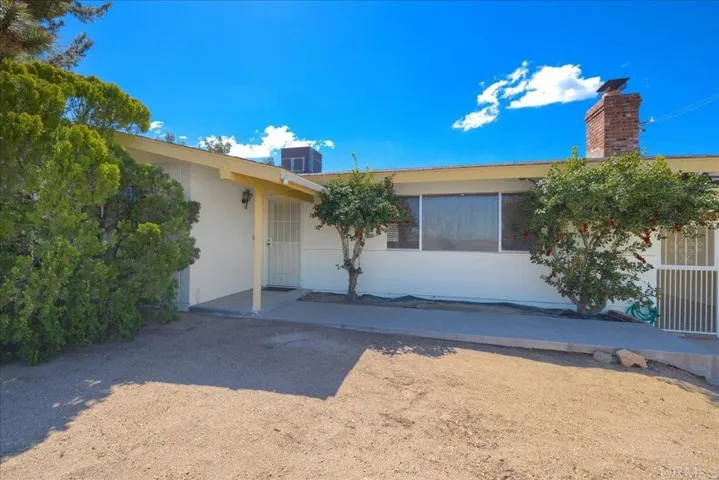 56523 Golden Bee Drive, Yucca Valley, California 92284