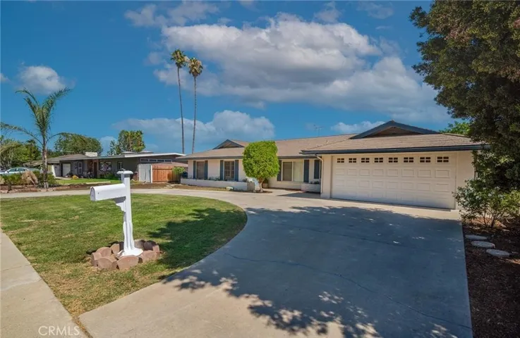5385 Grassy Trail Drive, Riverside, California 92504