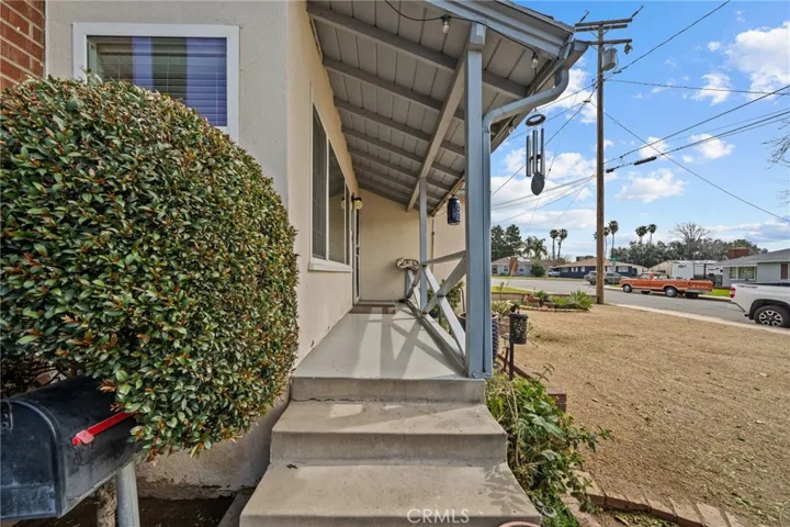 148 Carmelita Lane, San Bernardino, California 92407