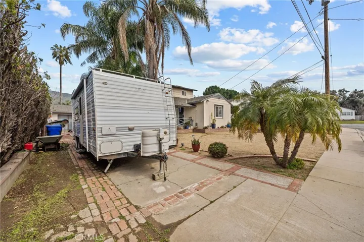 148 Carmelita Lane, San Bernardino, California 92407