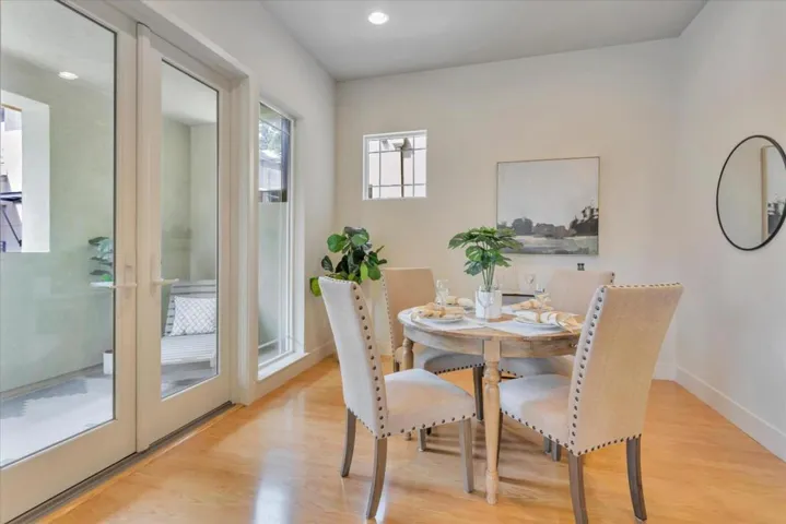 3751 Klamath Lane, Palo Alto, California 94303