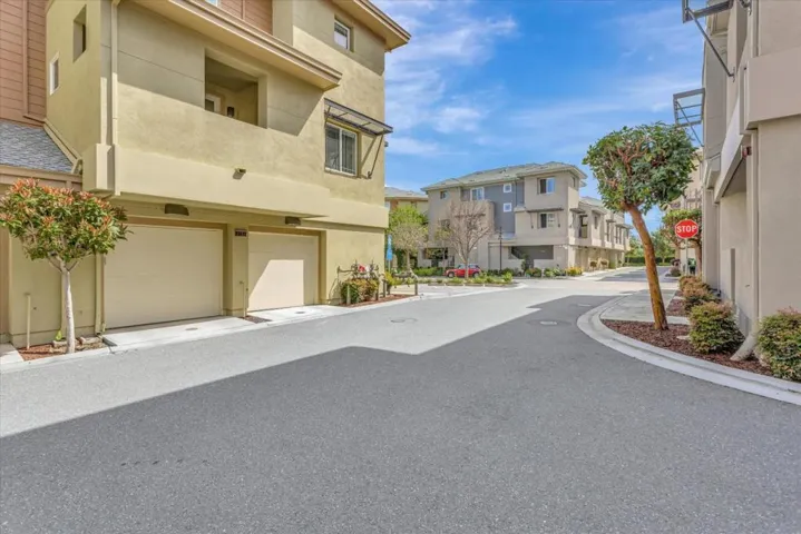 3751 Klamath Lane, Palo Alto, California 94303