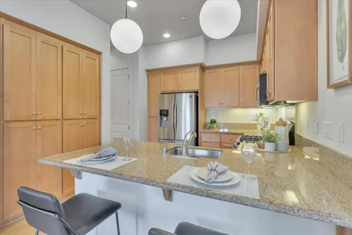 3751 Klamath Lane, Palo Alto, California 94303